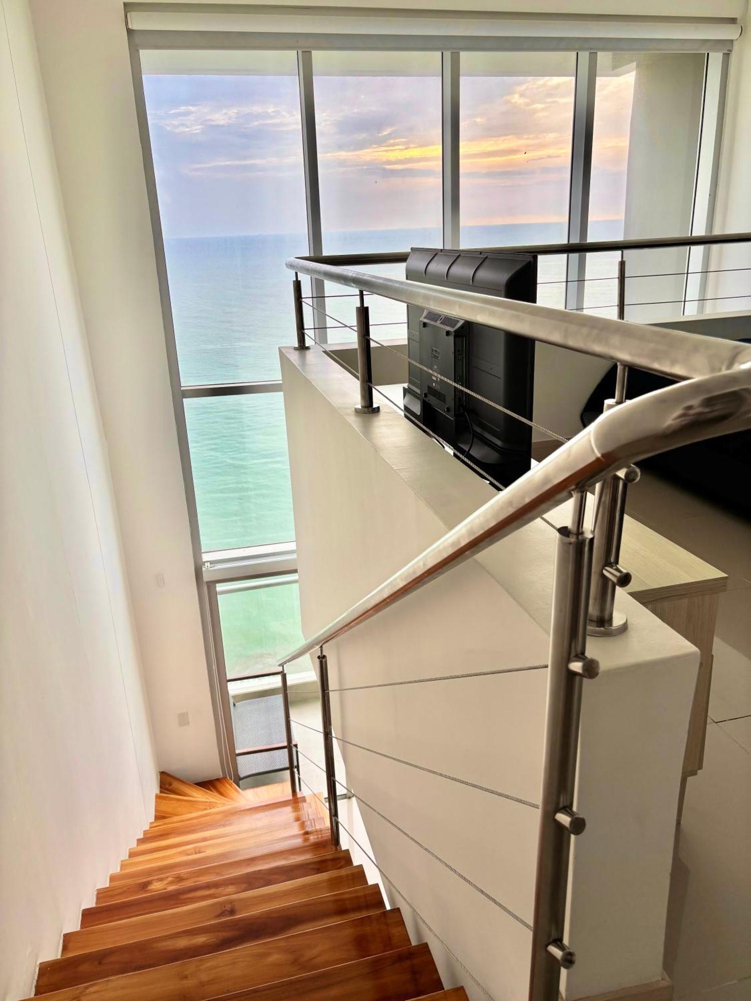 Duplex Piso 34 Frente Al Mar Apartment